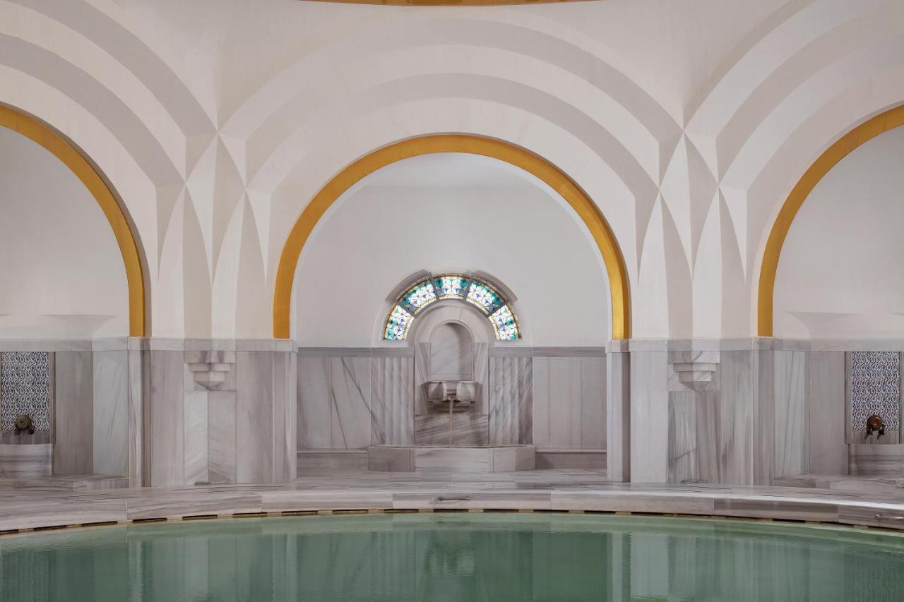 Hotel Celik Palas Convention Center & Thermal Spa Bursa Eksteriør billede Interior of the Turkish bath