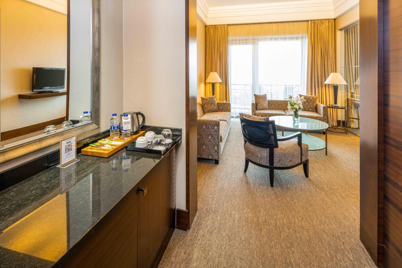 Hotel Celik Palas Convention Center & Thermal Spa Bursa Eksteriør billede A suite at the hotel